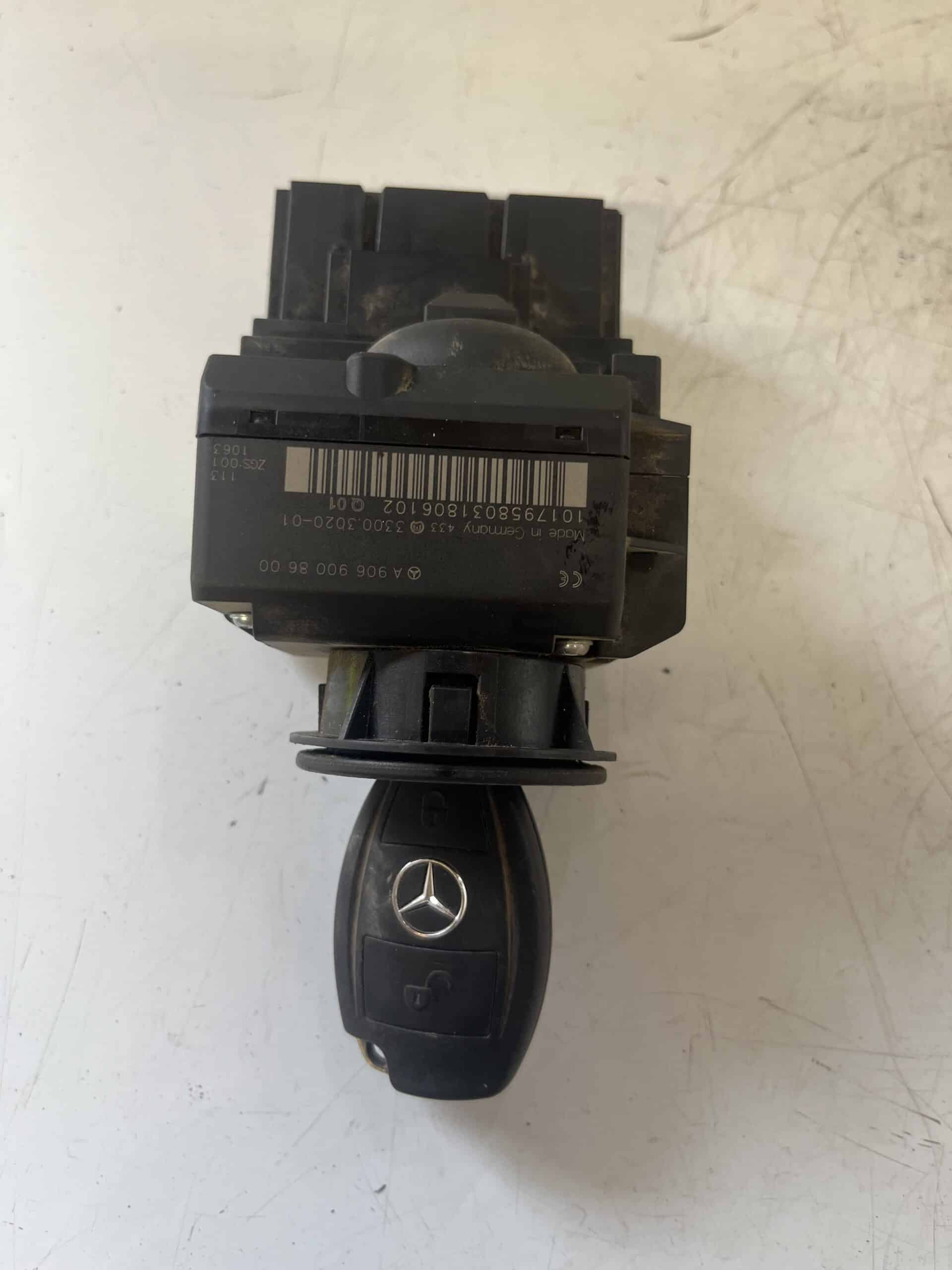 Mercedes Sprinter 2007-2013 Electric Ignition Barrel And Key – A9069008600