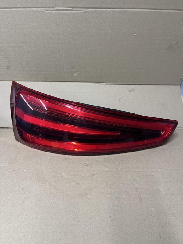 Audi Q3 2011-2015 Hatchback Near Side Taillamp – 8U0945093A