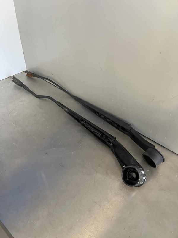 Ford Transit Connect 2014-2022 Van / MPV Front Wiper Arms – PAIR