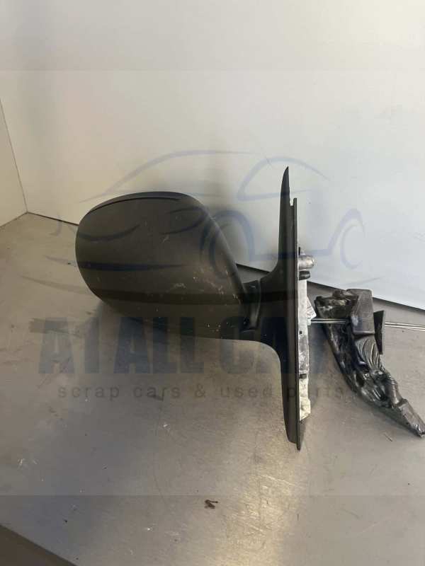 Skoda Fabia 2007-2014 Hatchback / Estate Off Side Manual Door Mirror – Black Plastic