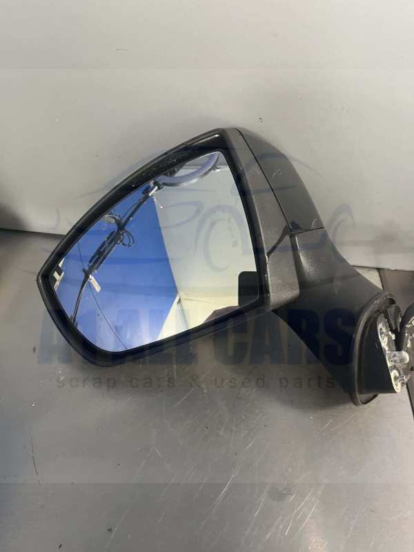 Ford Kuga 2008-2012 Near Side Electric Door Mirror With Puddle Lamp – Black ( Power Fold )