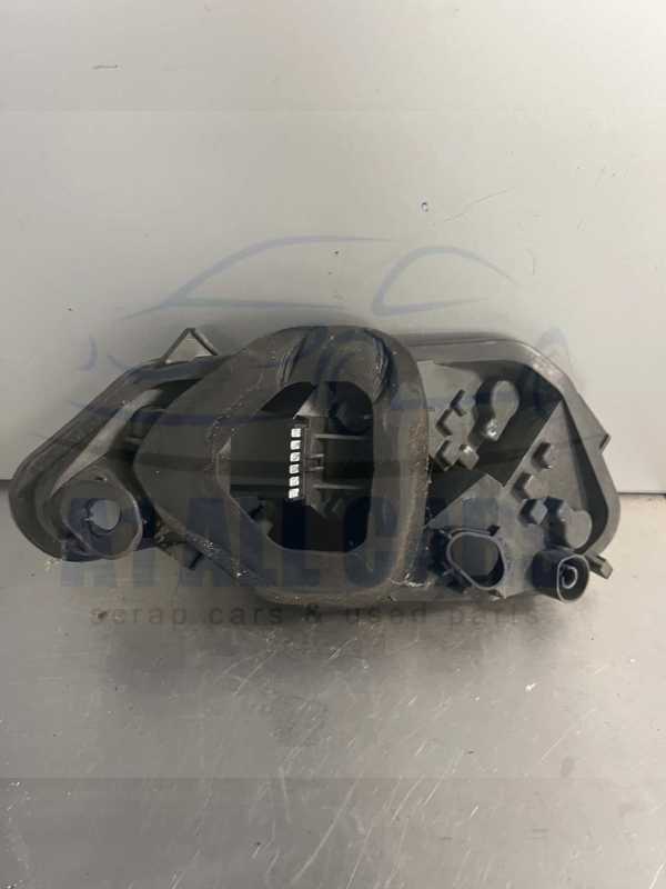 Vauxhall Corsa 2006-2014 5 Door Hatchback Off Side Rear Bulb Holder – 89037877A