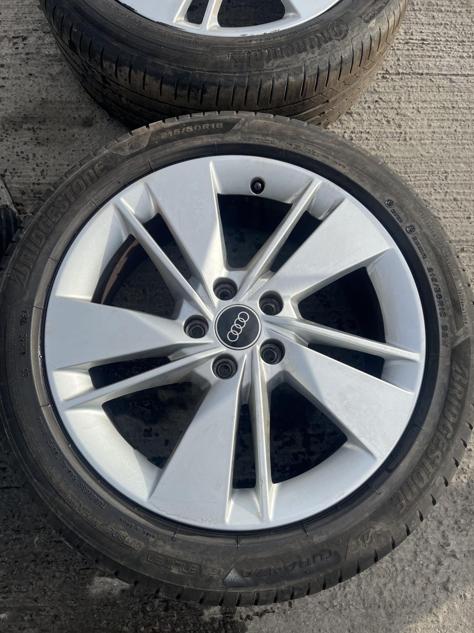 Audi Q2 2016-2024 Single 18″ Alloy Wheel With Tyre – 215/50/18