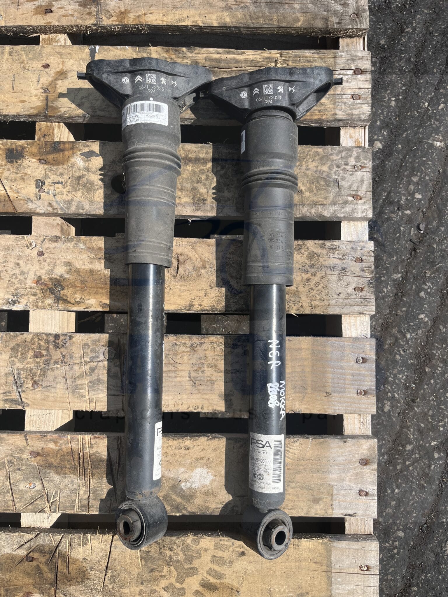 Vauxhall Mokka 2020-2025 5 Door Hatchback Rear Shock Absorbers – Pair – 98426920800