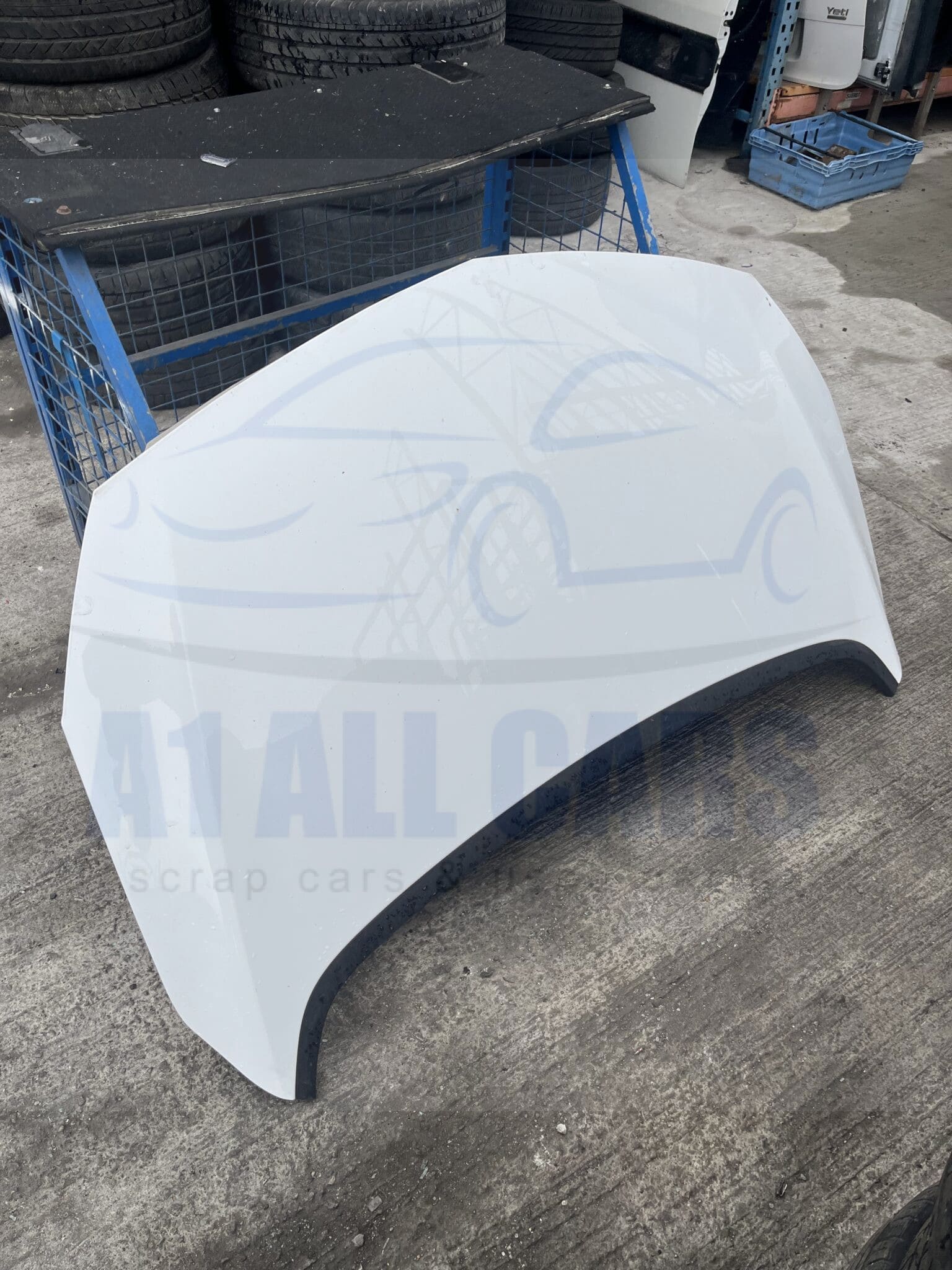 Vauxhall Astra 2010-2015 Bonnet – White Z40R Colour Code ( Call Office For Delivery Quote )