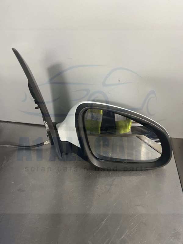 Vauxhall Astra 2010-2015 Off Side Electric Door Mirror – White Z40R Colour Code