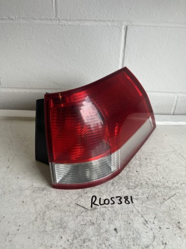 Vauxhall Vectra 2002-2008 Estate Off Side Taillamp