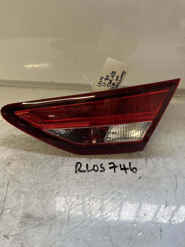 Seat Leon 2012-2020 Hatchback Off Side Taillamp From Tailgate – 5F0945094M
