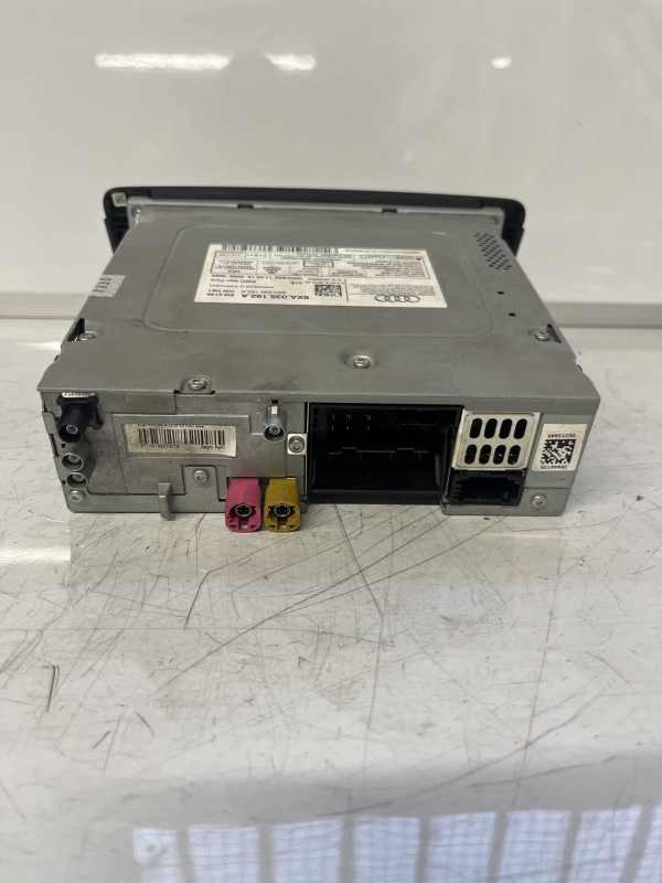 Audi A1 2010-2018 CD Player / Radio / Multimedia – 8XA035192A