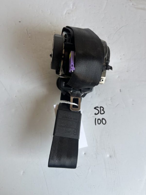 Audi A3 2003-2012 3 Door Hatchback Near Side Front Seatbelt – 8P3857705B