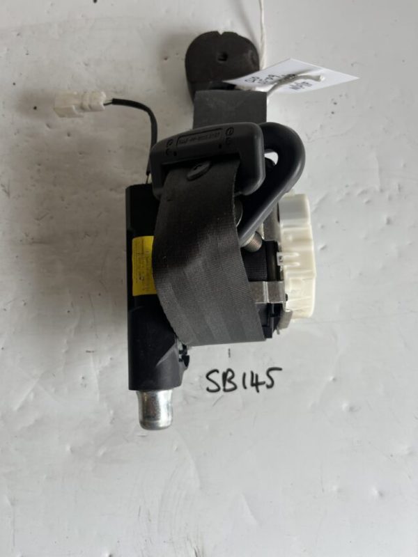Renault Clio 2005-2009 5 Door Hatchback Near Side Front Seatbelt – 34006760