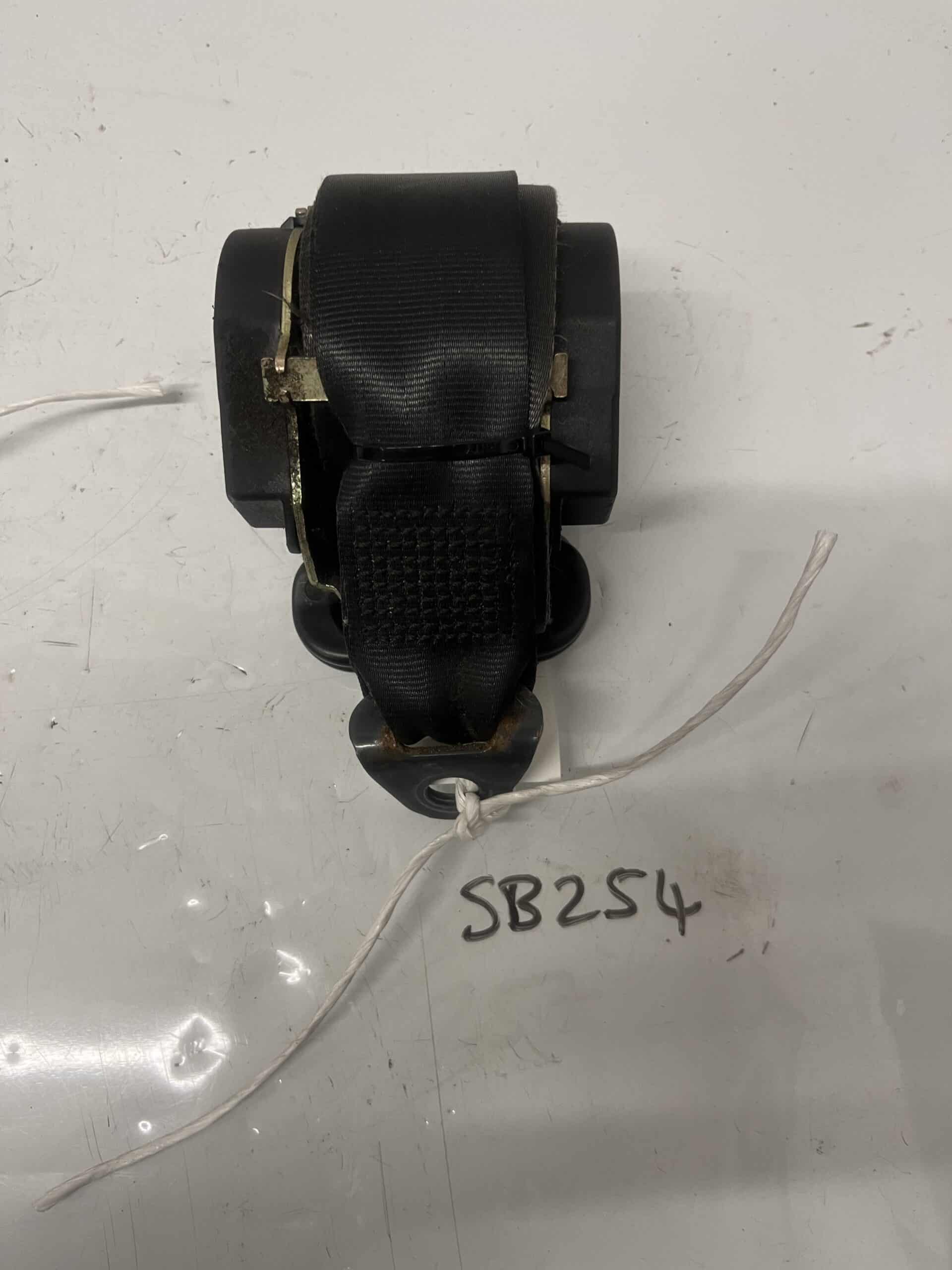 Peugeot Partner / Citroen Berlingo 2003-2009 MPV Off Side Front Seatbelt