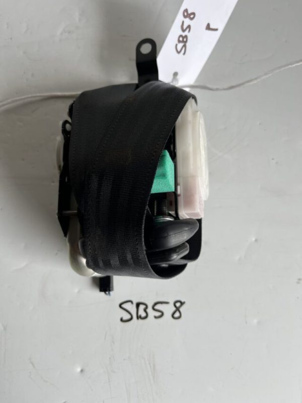 Suzuki Alto / Nissan Pixo 2009-2015 5 Door Hatchback Near Side Front Seatbelt – 84940-68KA L