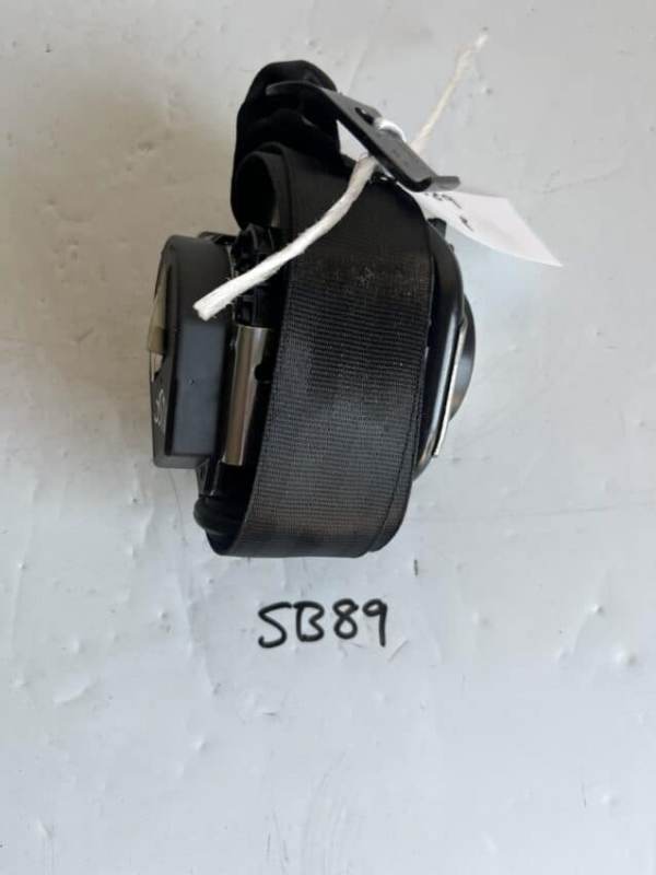 Audi A3 2003-2012 5 Door Hatchback Near Side Front Seatbelt – 8P4857705C