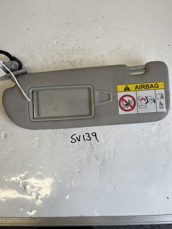 Hyundai i40 2012-2018 Near Side Sun Visor With Mirror