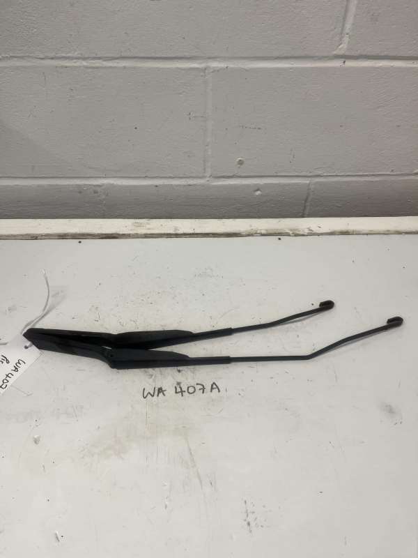 Citreon Berlingo/ Peugeot Partner 2003-2009 Front Wiper Arm – PAIR