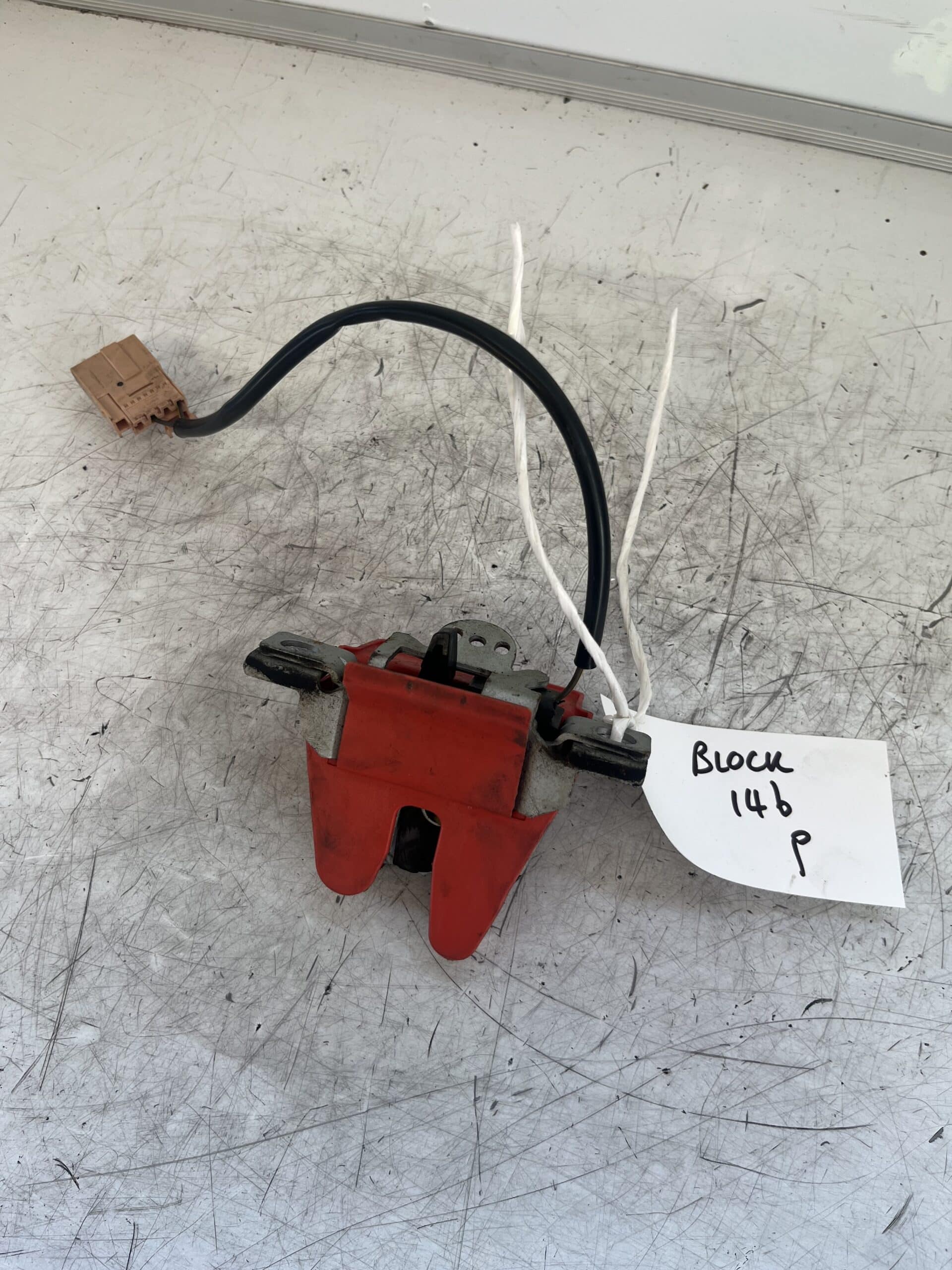 Volkswagen Fox 2006-2011 3 Door Hatchback Tailgate Central Locking Mechanism