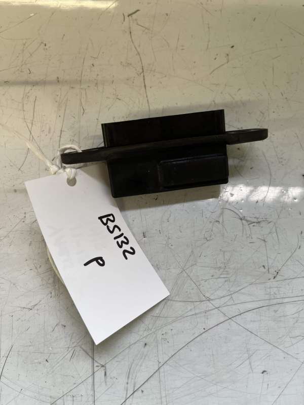 Toyota Yaris 2011-2020 Hatchback Tailgate Release Switch – 15D184