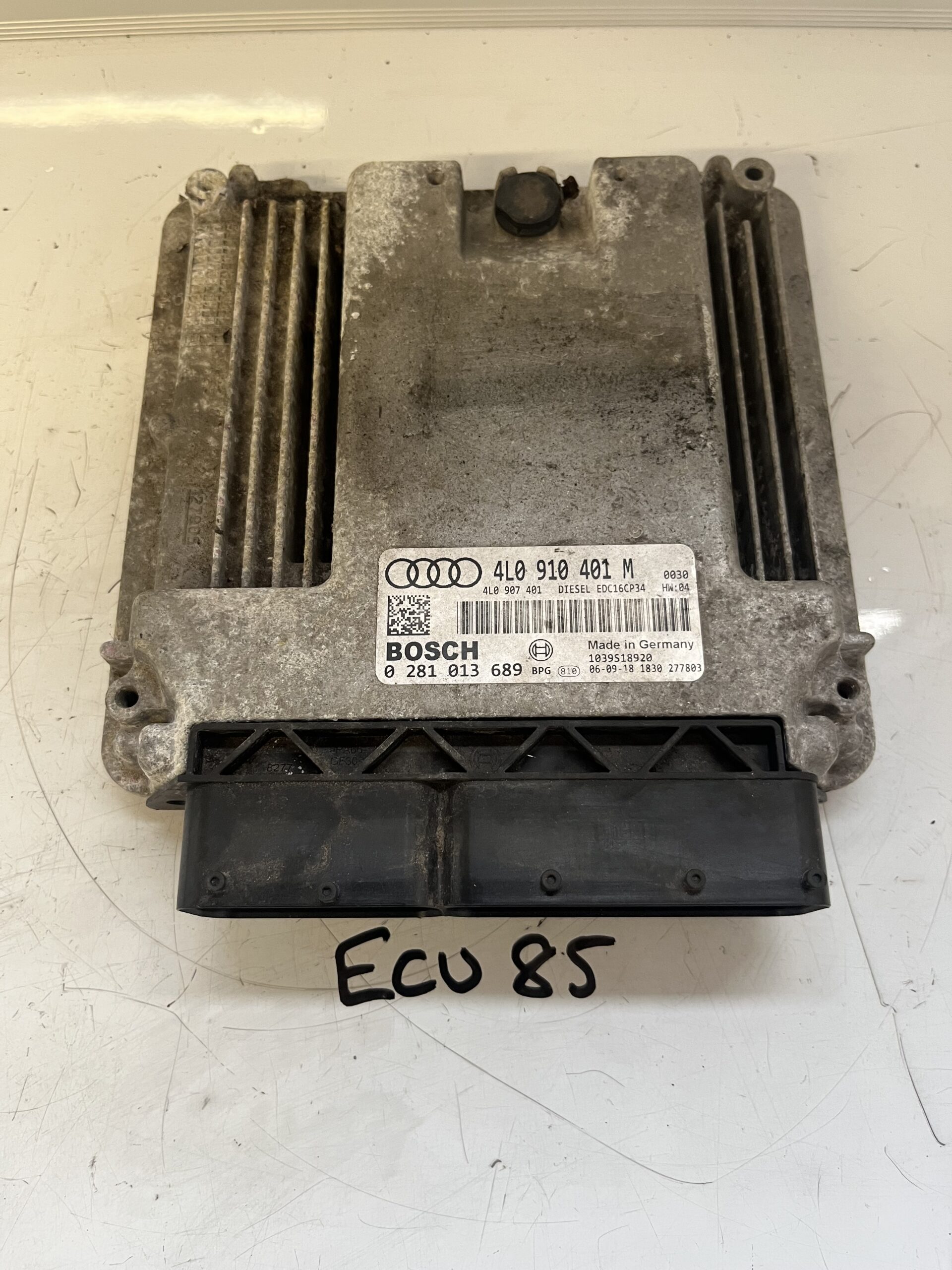 Audi Q7 2006-2010 3.0 TDI ECU – 4L0910401M  / 0281013689