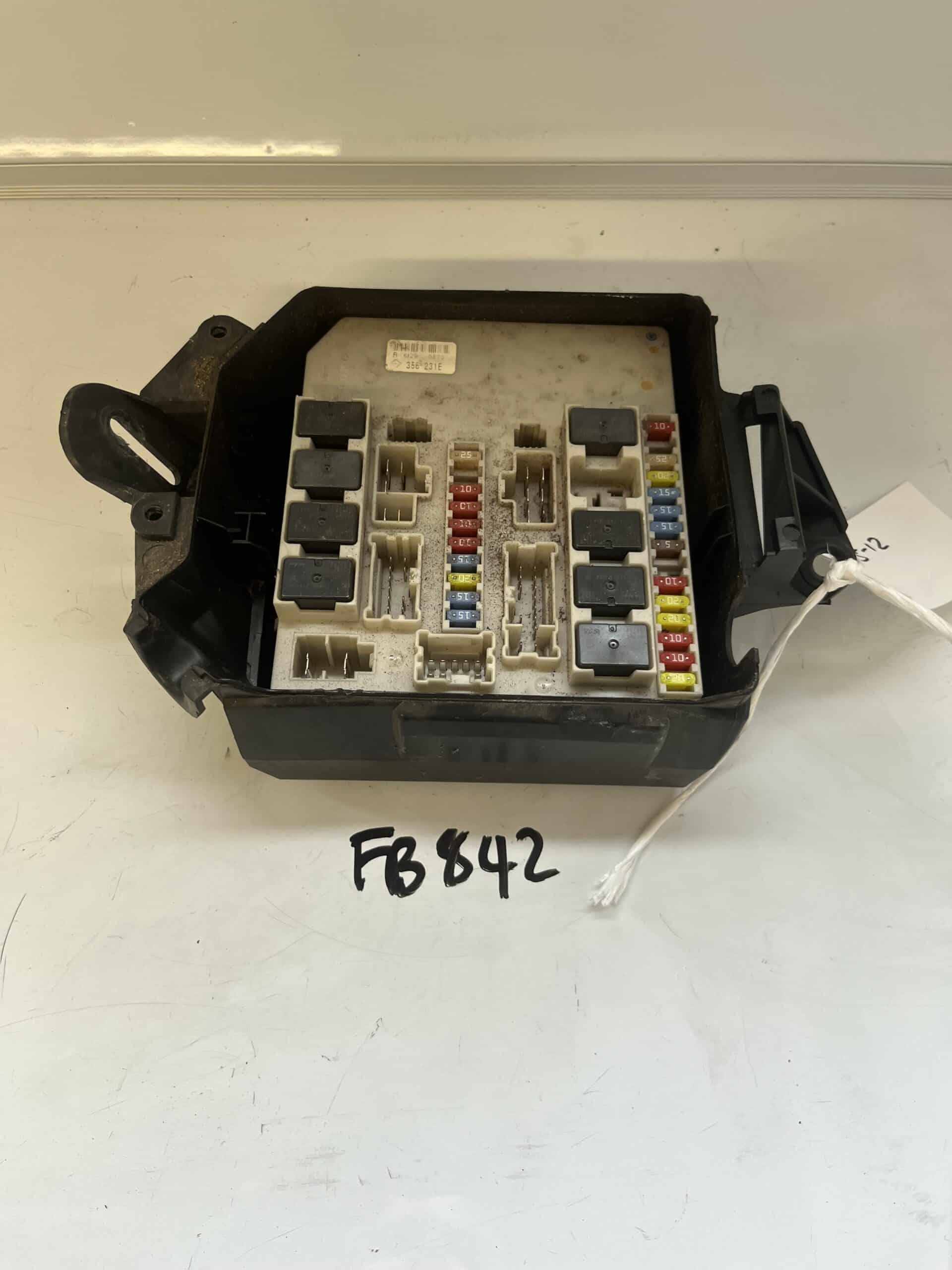 Renault Clio 2005-2012 Fuse Box – 356231E