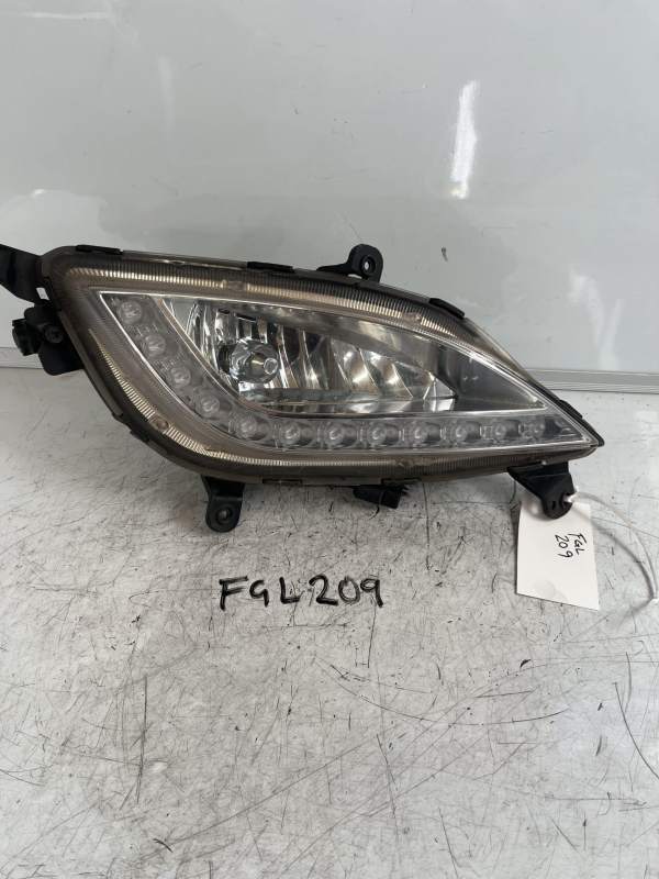 Hyundai i30 2012-2017 Off Side Front Fog Lamp / Light