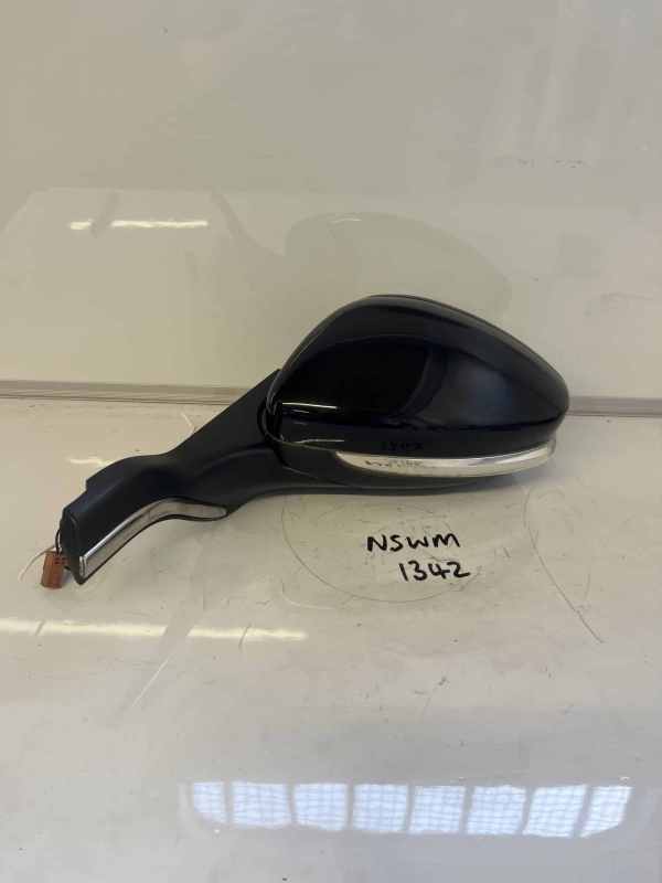Peugeot 208 2012-2015 Hatchback Near Side Electric Door Mirror – Black KTV Colour Code – 4 Pin And 3 Pin Plugs