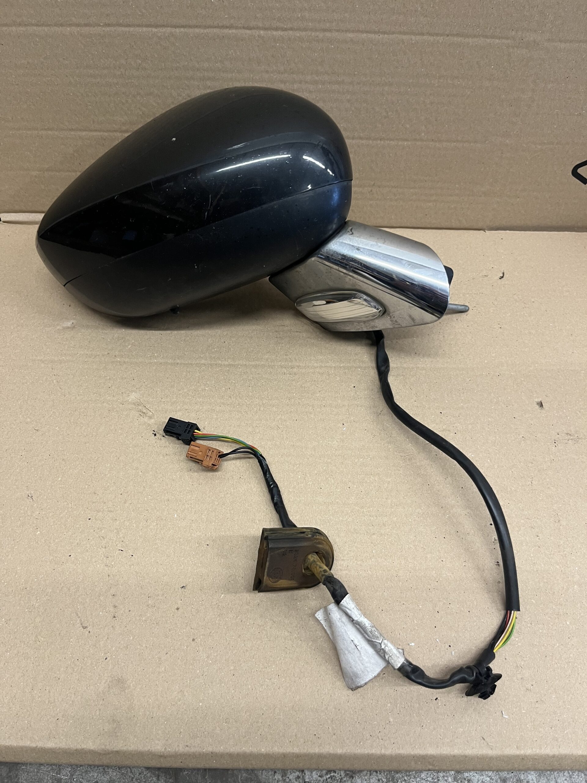 Citreon C3 2010-2016 Off Side Electric Door Mirror – Black EXLD 2 Plugs, 5 Pin and 2 Pin