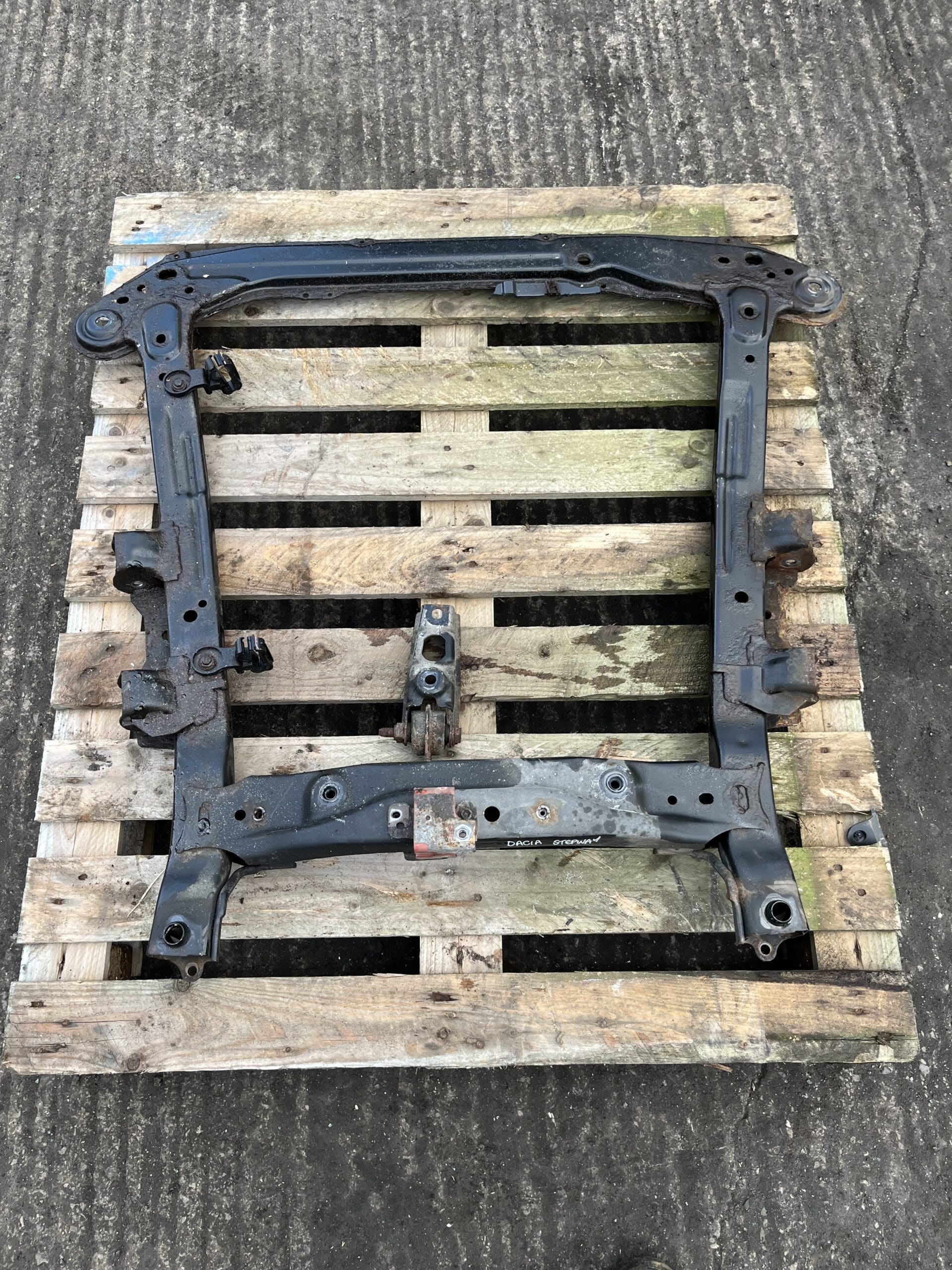 Dacia Sandero 2012-2017 1.5 DCI Front Subframe