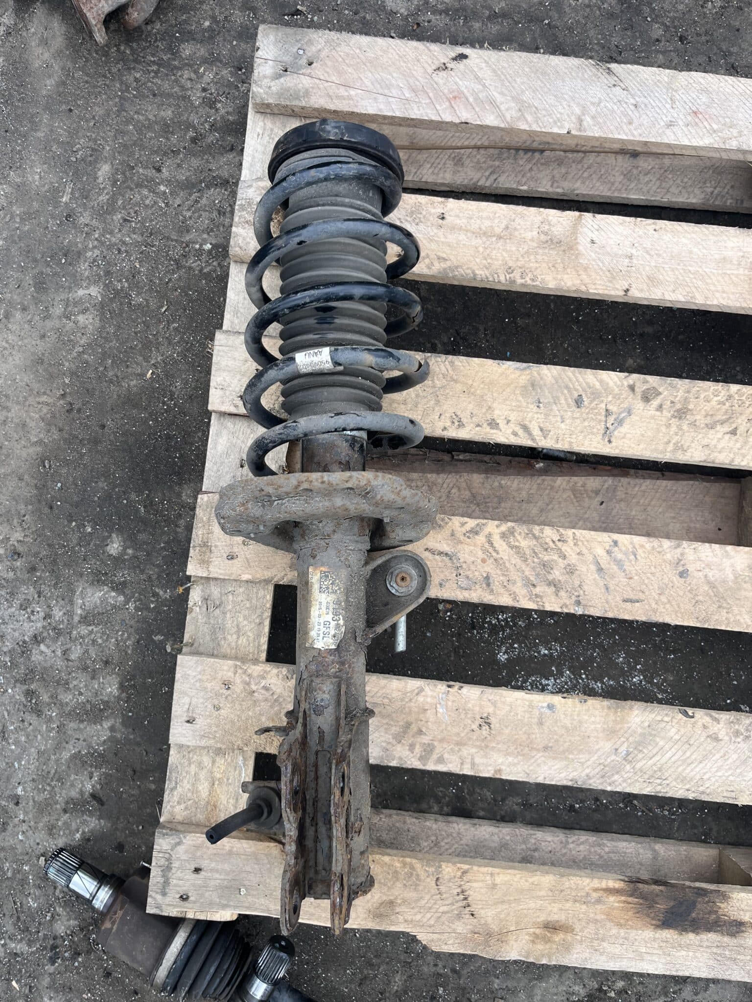 Vauxhall Mokka 2012-2019 1.6 CDTI Near Side Front Shock Absorber