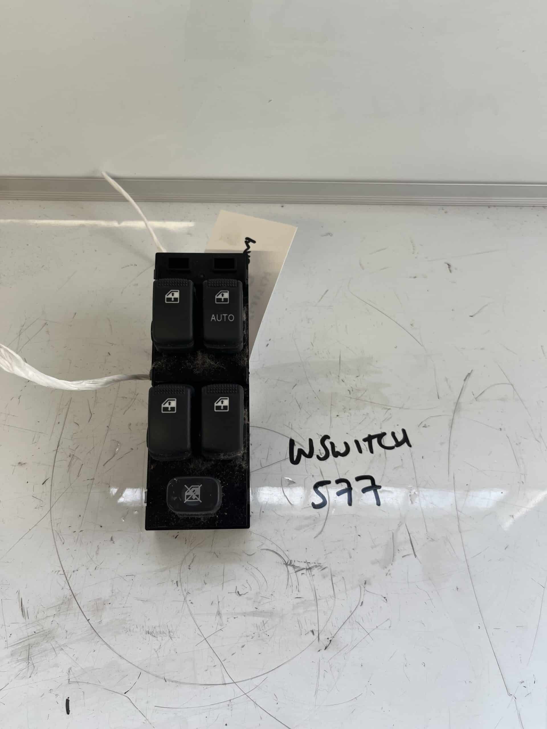 Hyundai Getz 2002-2009 Off Side 4 Way Window Switch – ( 14 Pin Plug )