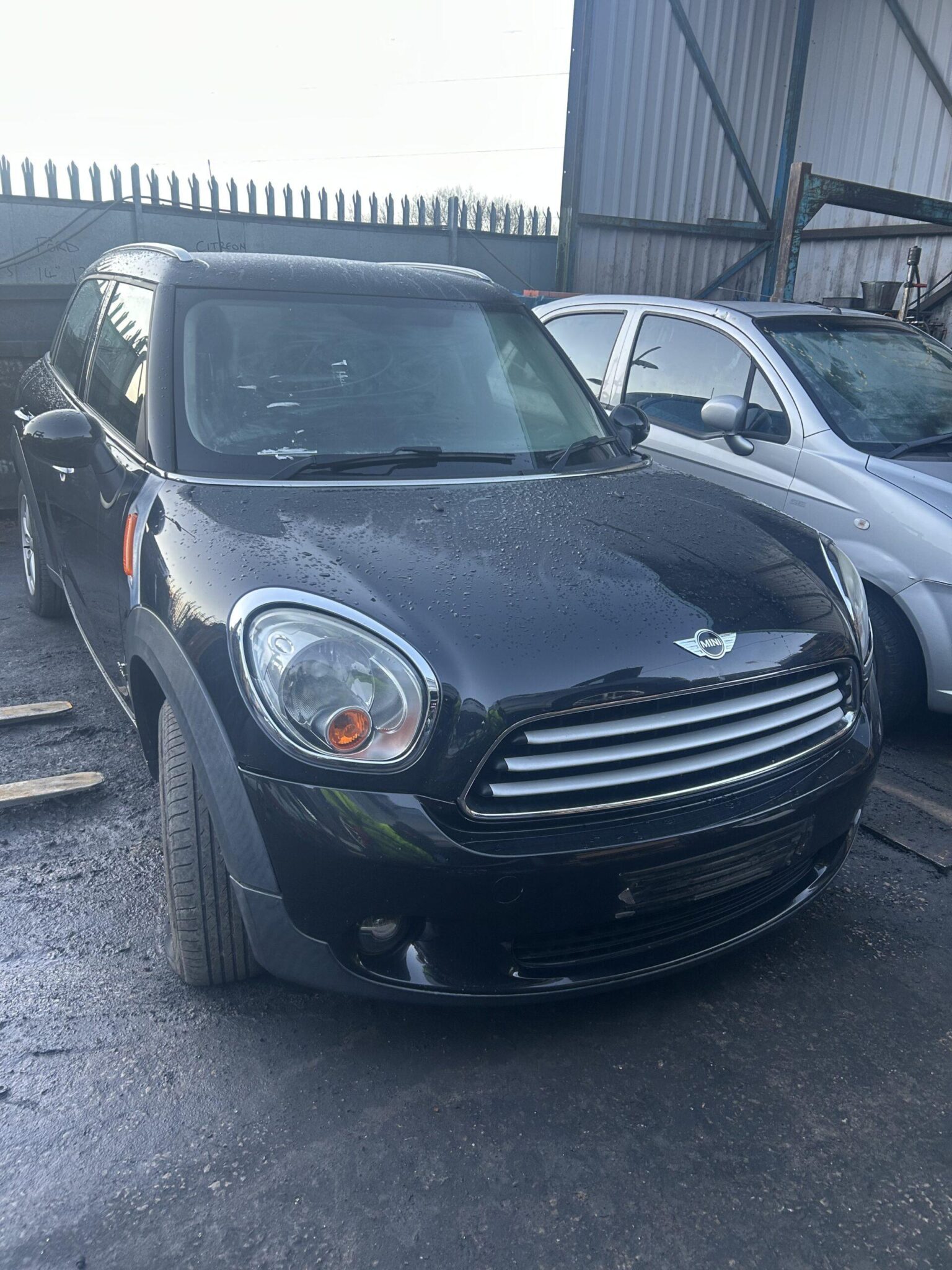 Mini Countryman Cooper D Mk3 2010-2016 1.6 Diesel 5 Door Hatchback Manual Black Breaking for Parts