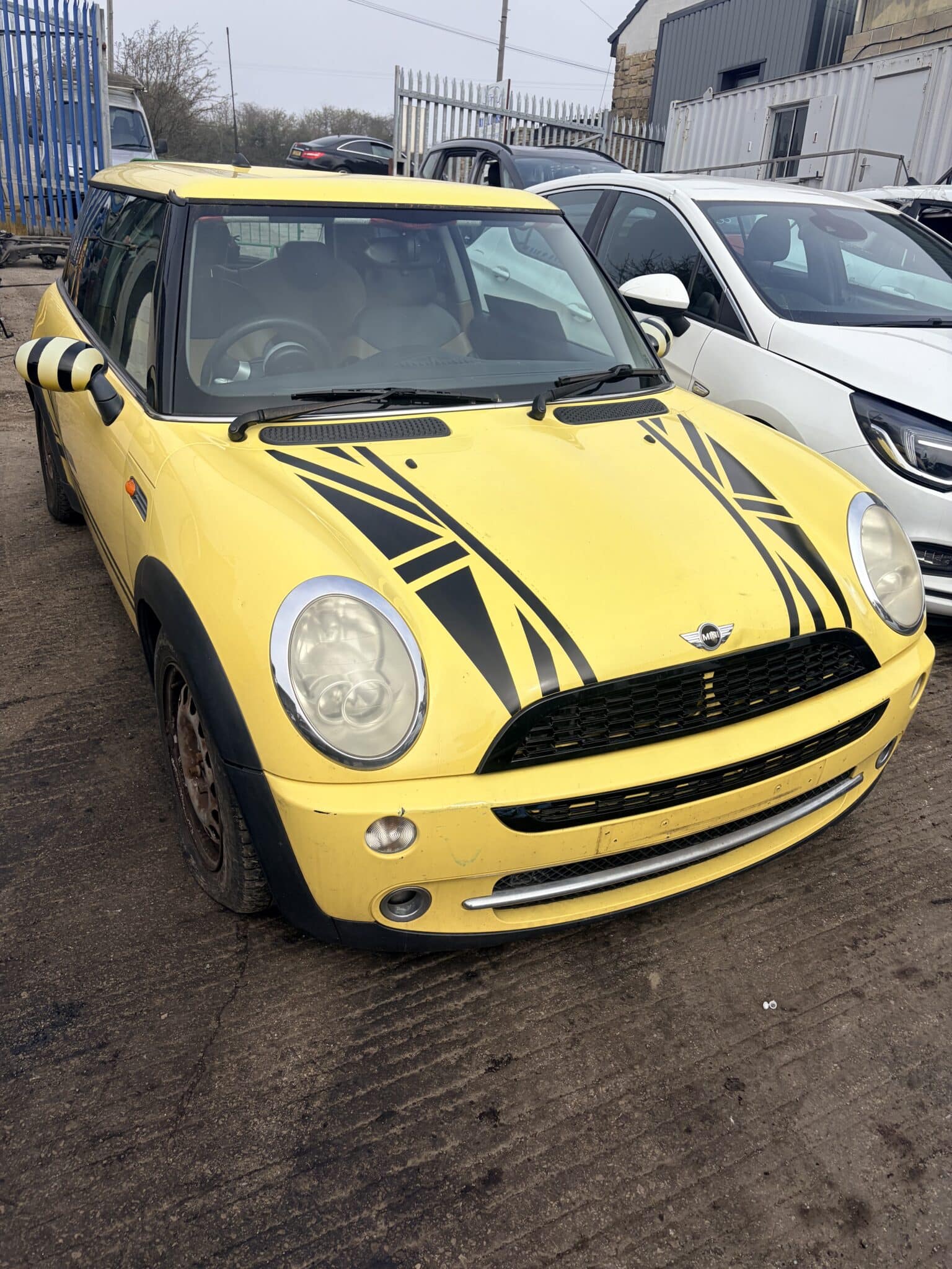 BMW Mini One (R50) Mk1 2001-2006 1.6 Petrol 5 Speed Manual 3 Door Hatchback Yellow Breaking for Parts