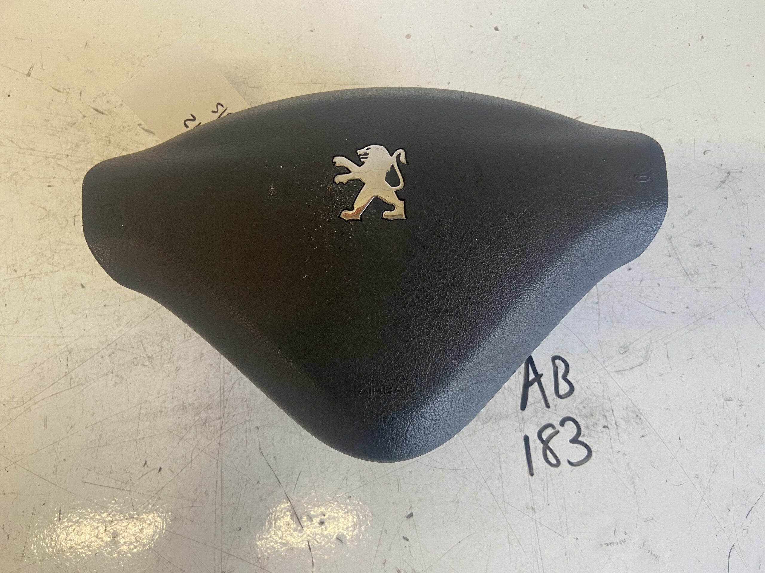 Peugeot 207 2006-2012 Off Side Airbag from the Steering Wheel in Black