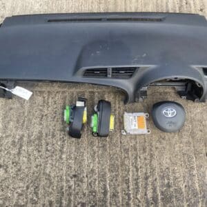 Toyota Yaris 2011-2017 Airbag Kit – Top Dash , Airbags , Module And Front Seatbelts ( 5 Door )