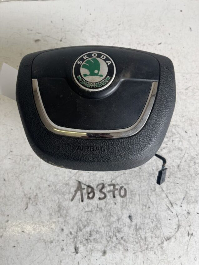 Skoda Superb 2008-2015 Off Side Airbag – 1Z0880201AR