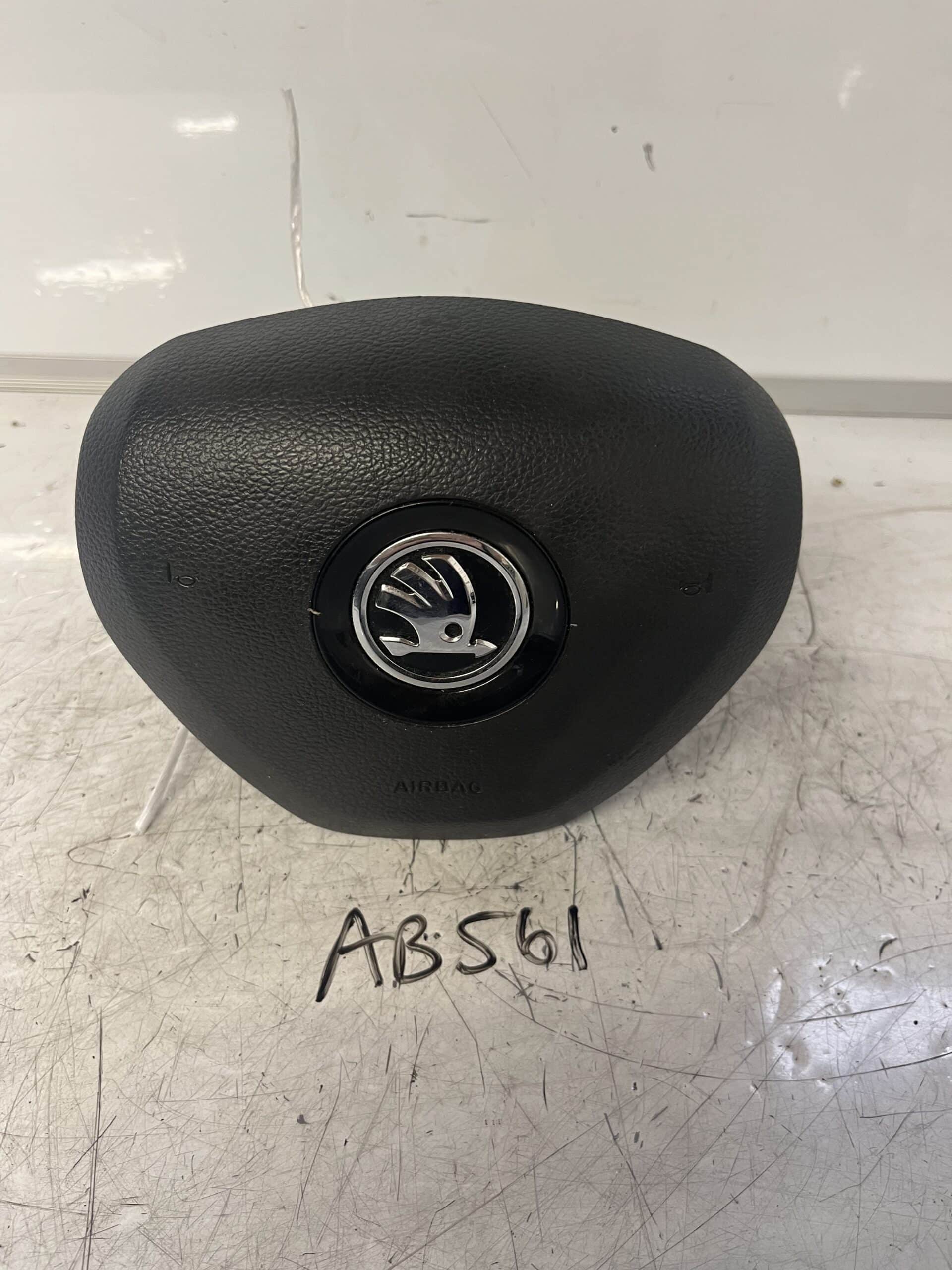 Skoda Octavia 2013-2017 Off Side Airbag – 3T0880201F