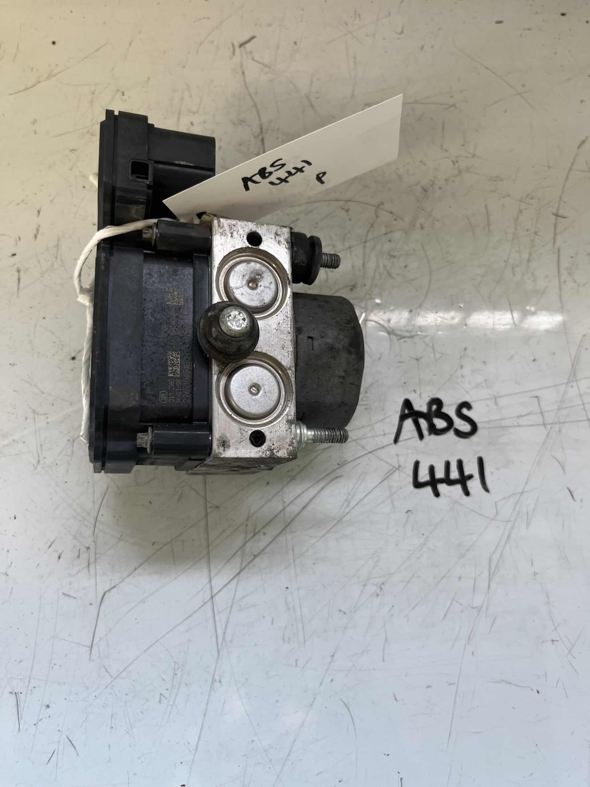 Renault Kangoo 2013-2021 ABS Pump – 476605718R