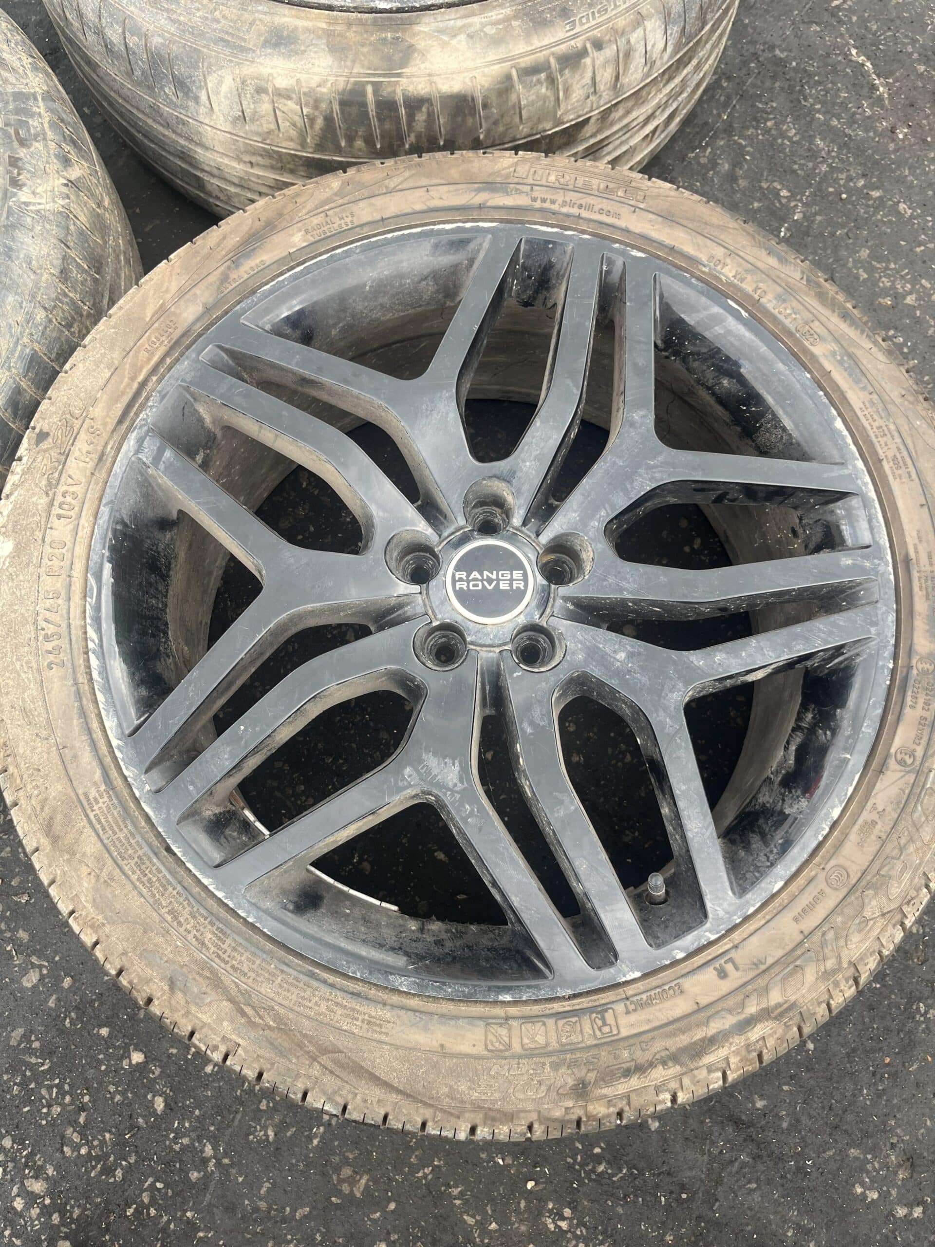 Range Rover Evoque 2011-2018 Alloy Wheel With Tyre – 245/45/20