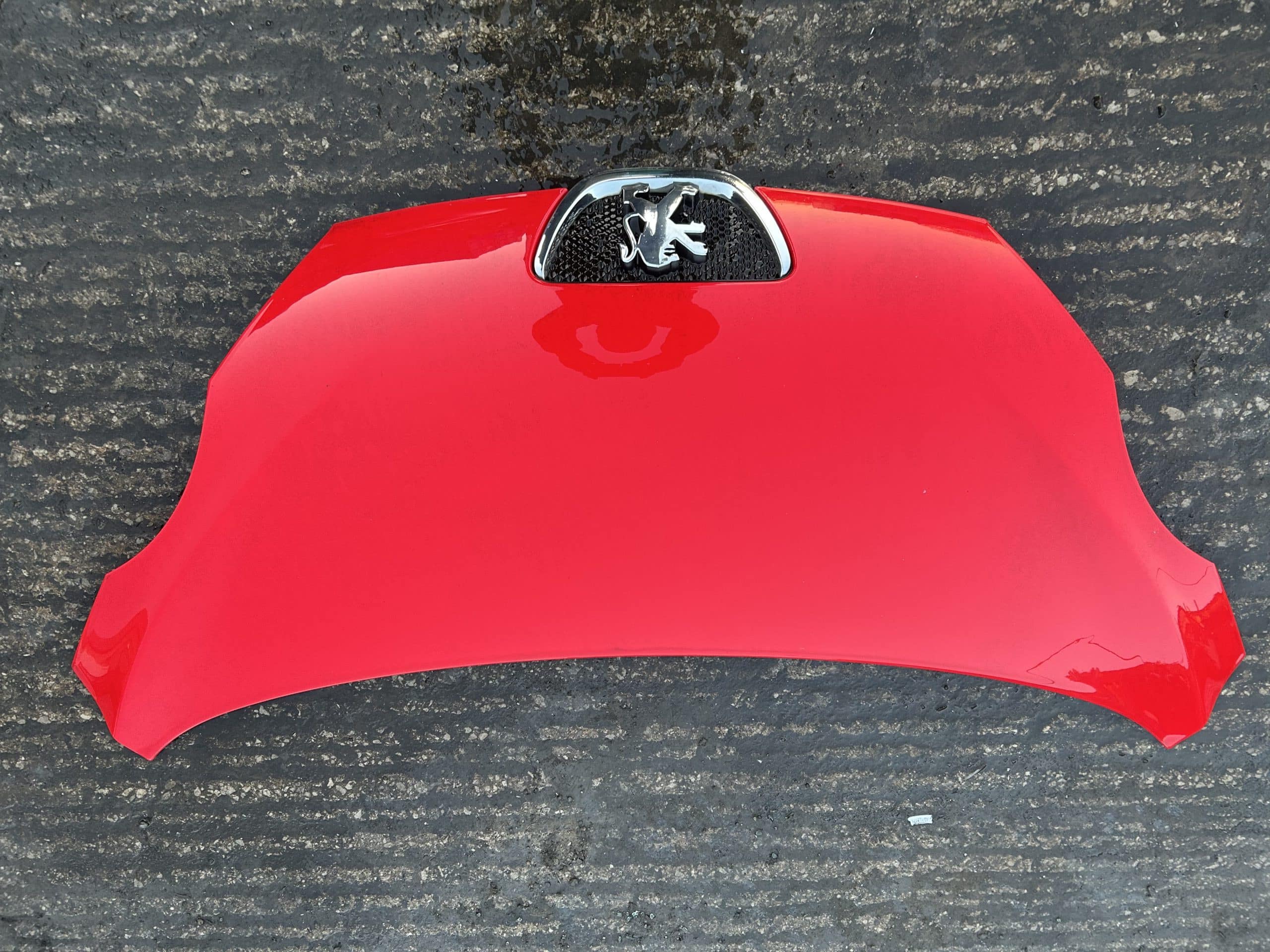 Peugeot 107 2005-2012 Bonnet – Red Colour Code ( Collection Only Part )