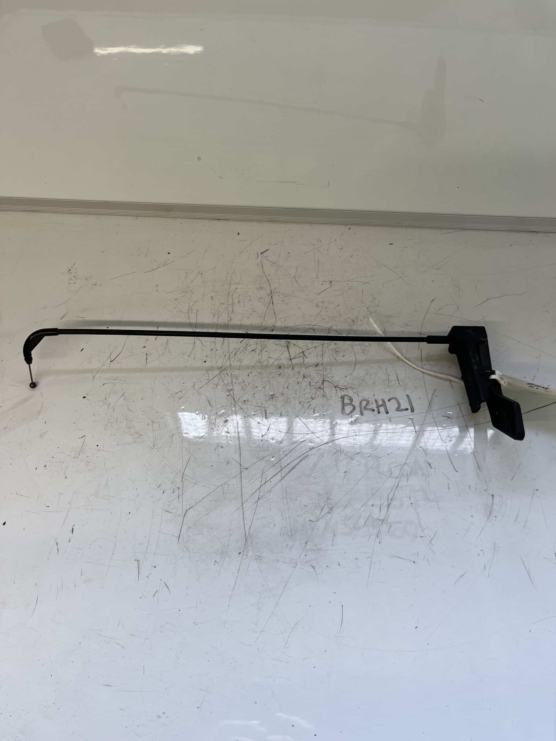 Renault Clio / Kangoo 2013-2018 Bonnet Release Handle With Cable – 656225059R