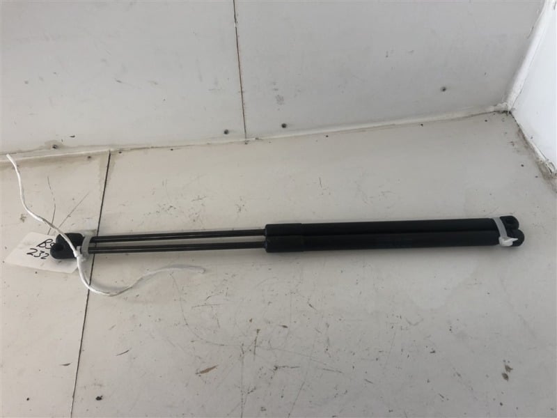 Volkswagen Polo 2009-2014 3 Door Hatchback 6R6827550A Tailgate Struts