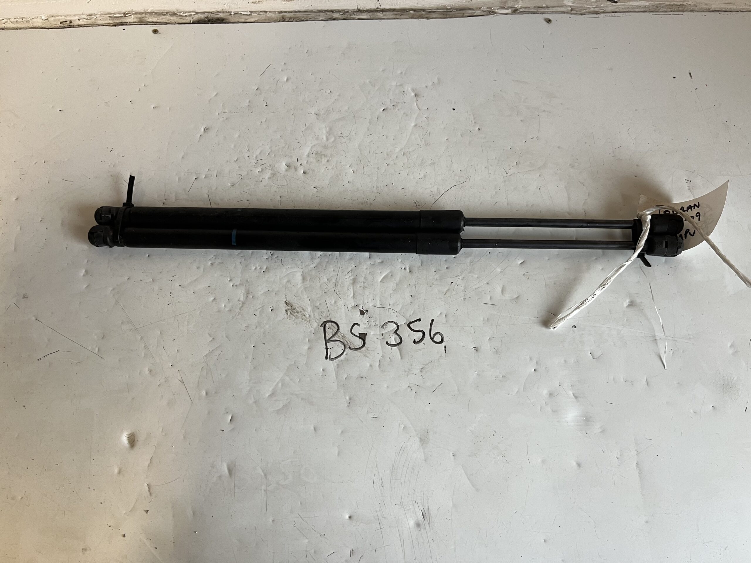 Volkswagon Touran 2003-2010 MPV Tailgate Struts