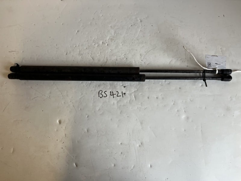 Range Rover Sport 2005-2010 4×4 Hatchback Tailgate Struts – PAIR