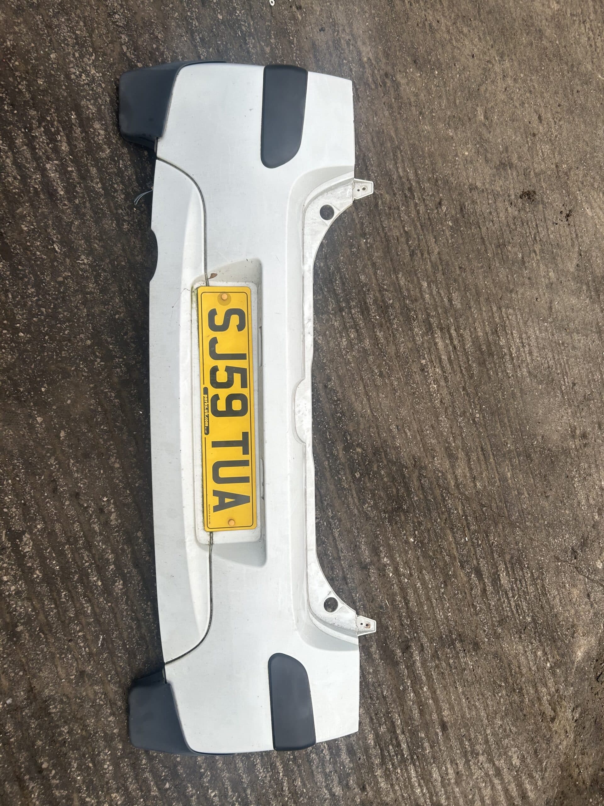Renault Twingo 2007-2011 3 Door Hatchback Rear Bumper – White OV369 Colour Code