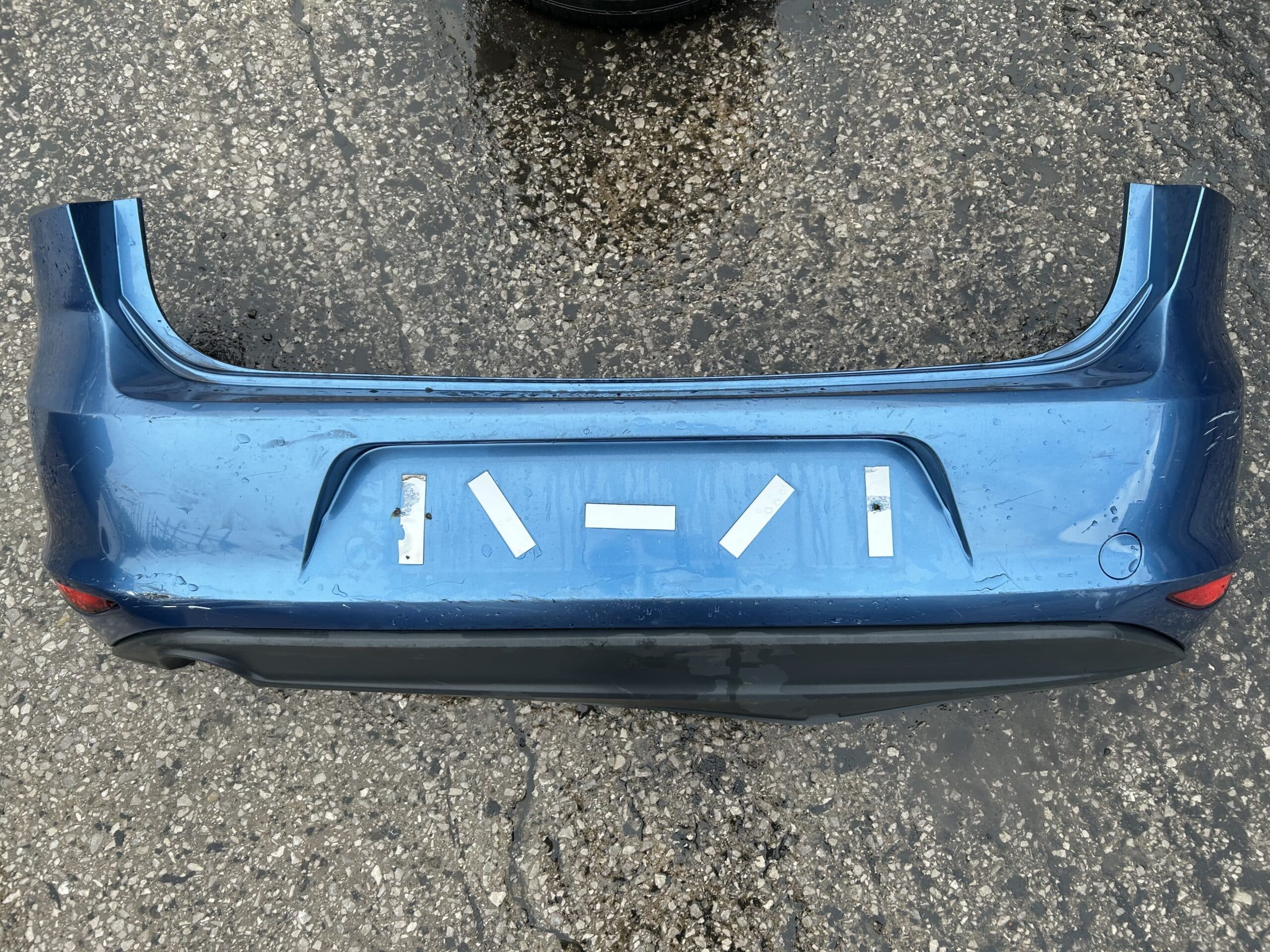 Volkswagen Golf 2012-2017 5 Door Hatchback Rear Bumper – Blue LA5J ( Lots of Marks And Scratches )