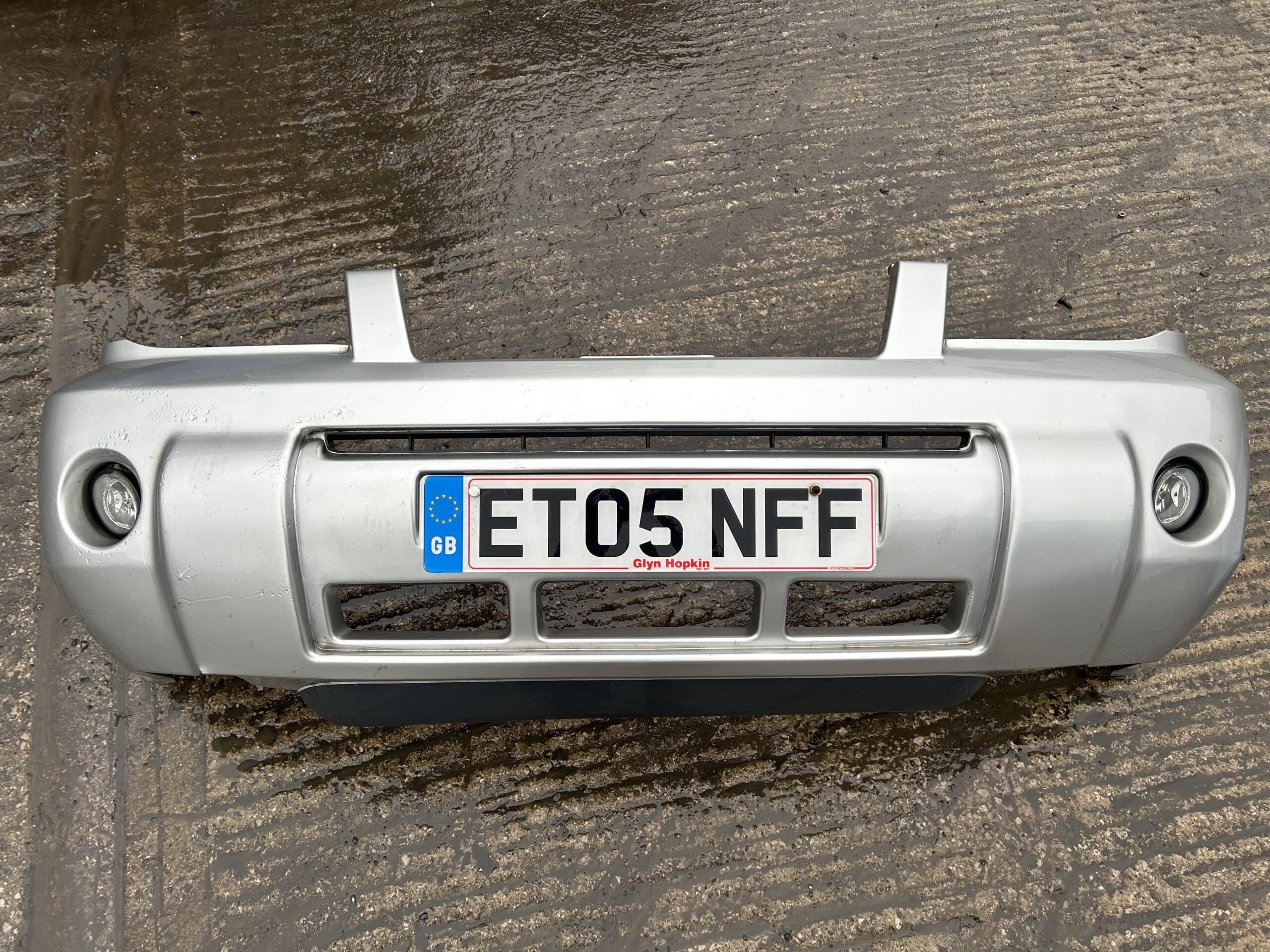 Nissan X Trail 2001-2007 Front Bumper With Fogs – Silver