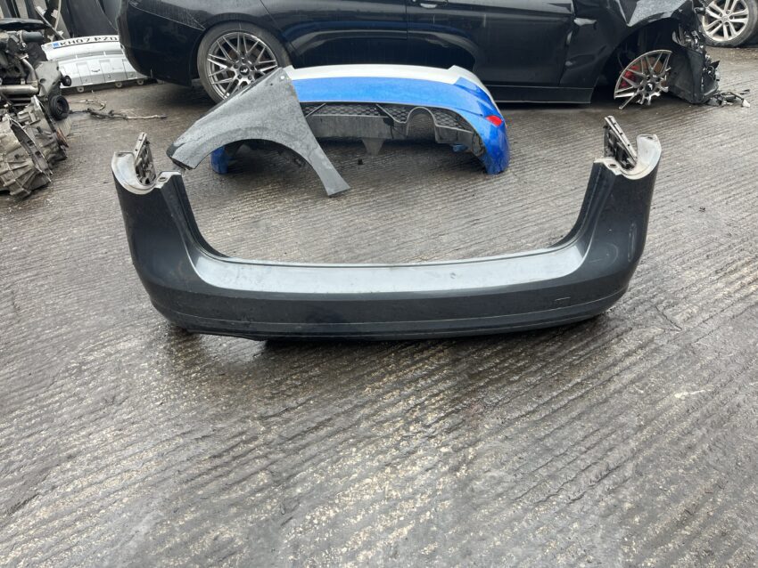 Volkswagen Passat 2005-2010 Estate Rear Bumper – Grey