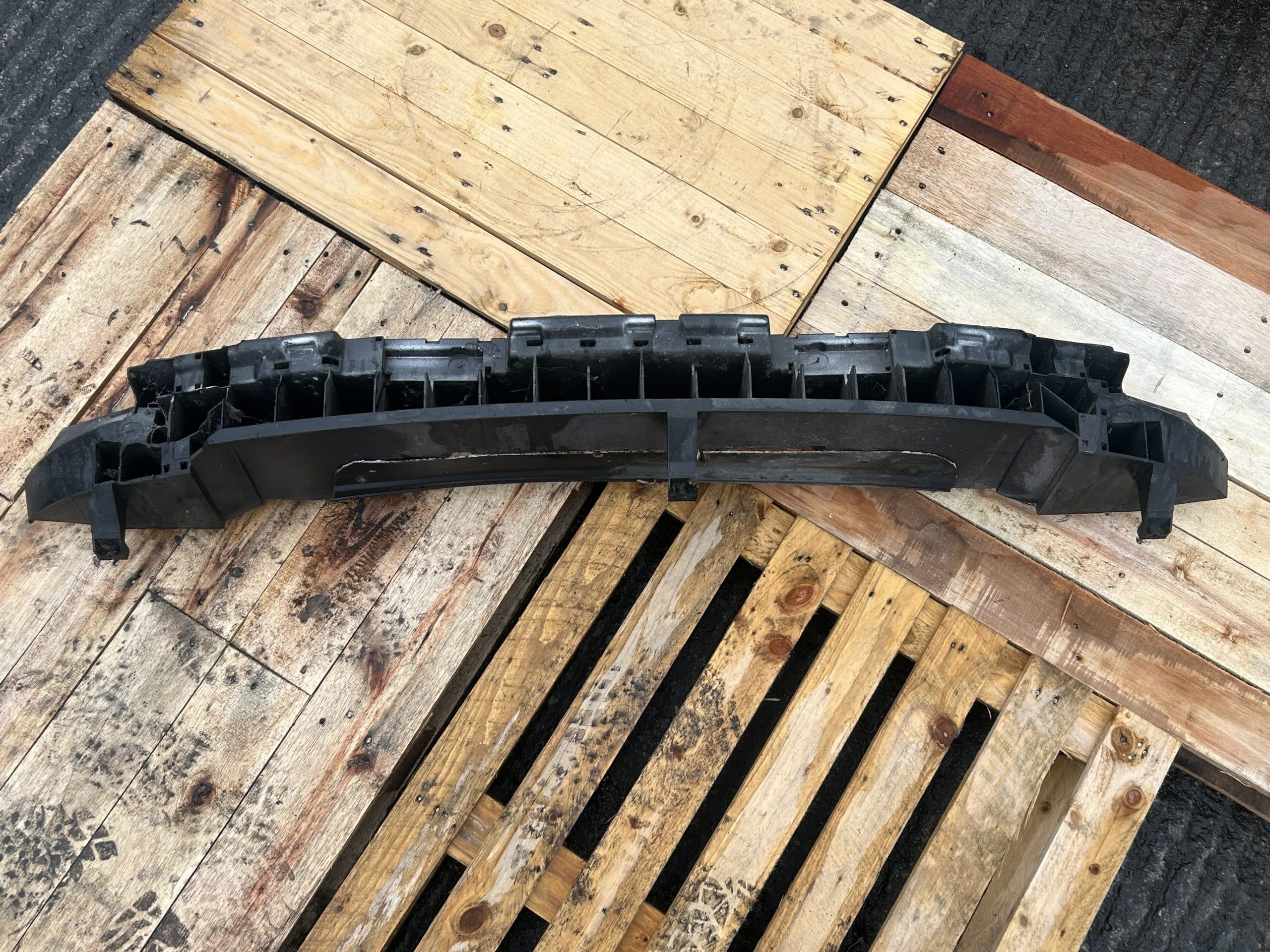 Renault Clio 2005-2012 5 Door Estate Rear Crash Bar / Bumper Reinforcer