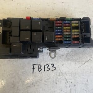 Volvo XC90 2002-2006 2.4 Diesel Fuse Box – 518826011