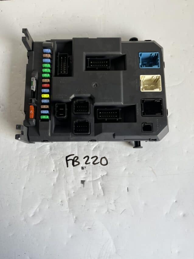 Peugeot 207 / 208 / Citreon C3 / DS3 2006-2015 Fuse Box / BSI – 9666952280